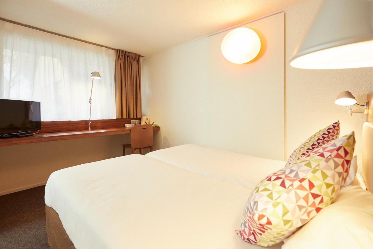 Campanile Pau Est-Bizanos Hotell Exteriör bild